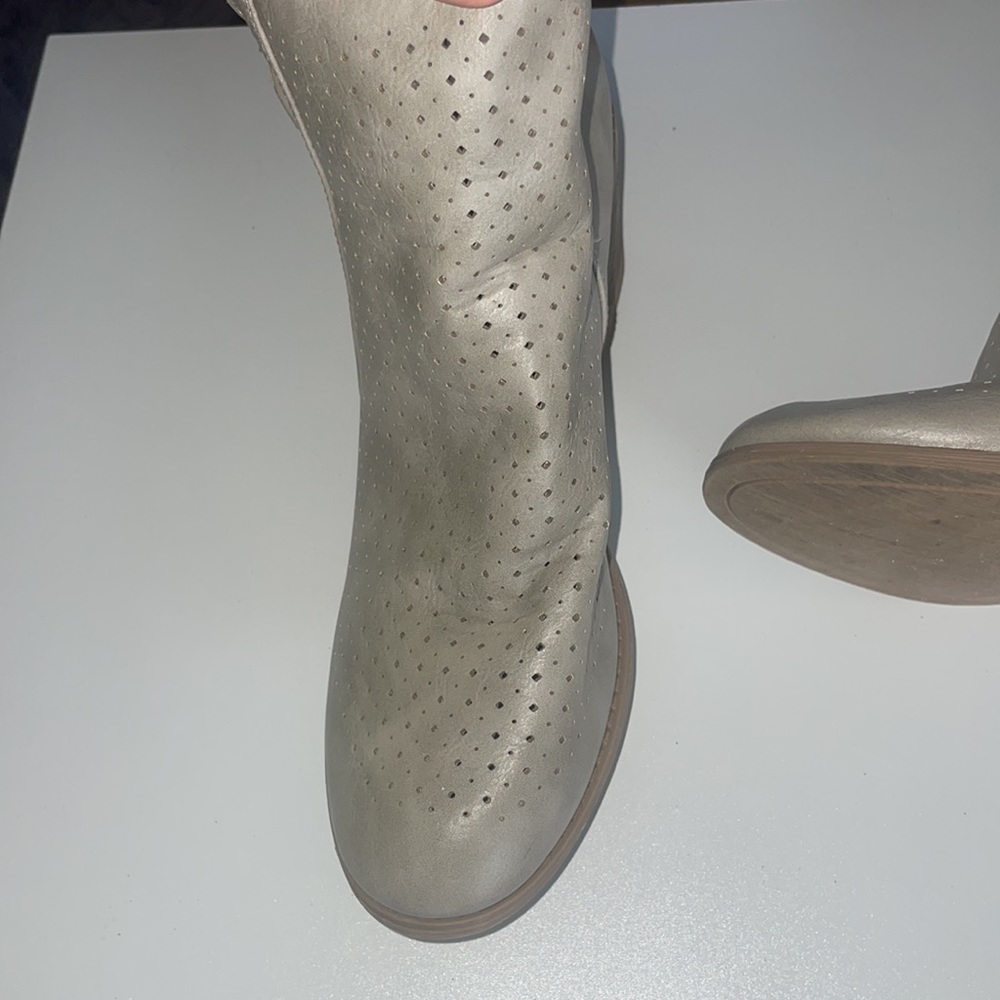 Grey Booties - Picture 3 of 3